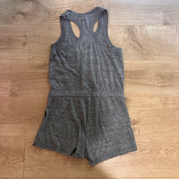 Nike Heather Gray Lounge Set - Picture 6 of 8